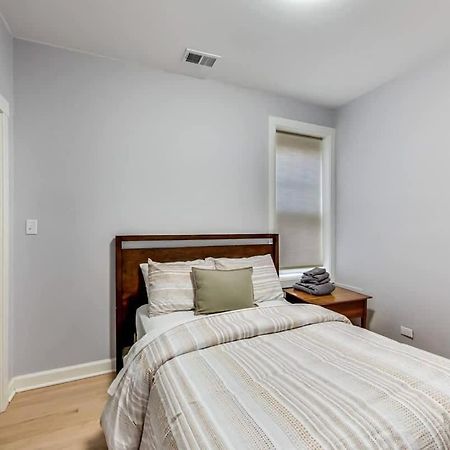 Modern 2Br With Patio & Cozy Space Chicago Exterior photo